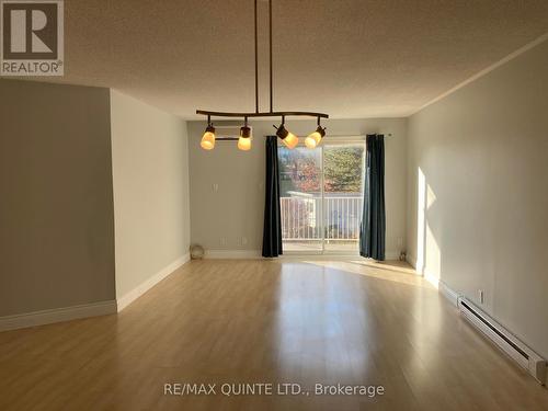 14 - 179 Herchimer Avenue, Belleville, ON - Indoor