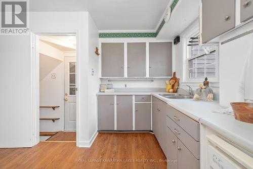 769 Chesterfield Avenue, Peterborough (Northcrest), ON - Indoor Photo Showing Kitchen With Double Sink