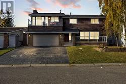 48 Deerview Place SE  Calgary, AB T2J 5Y3