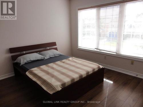 347 Shirley Drive, Richmond Hill, ON - Indoor Photo Showing Bedroom