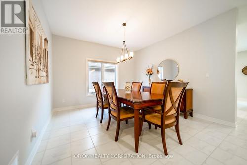 5 Tulip Tree Road, Niagara-On-The-Lake, ON - Indoor Photo Showing Dining Room