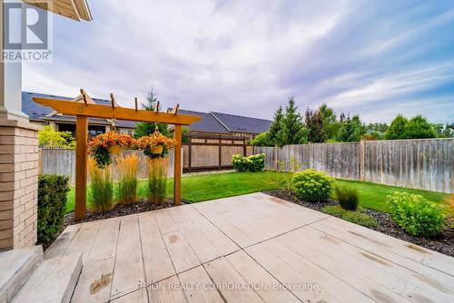 5 Tulip Tree Road, Niagara-On-The-Lake, ON - Outdoor