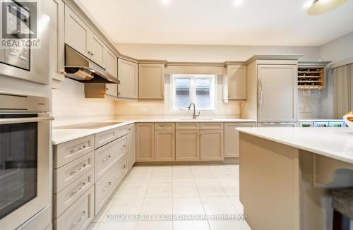 5 Tulip Tree Road, Niagara-On-The-Lake, ON - Indoor Photo Showing Kitchen