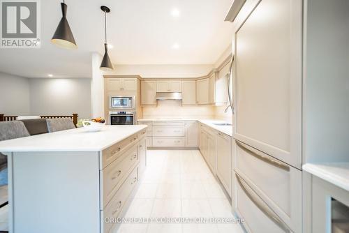 5 Tulip Tree Road, Niagara-On-The-Lake, ON - Indoor Photo Showing Kitchen