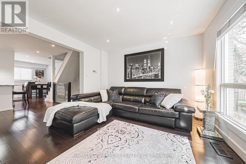 26 - 1155 Paramount Drive, Hamilton, ON - Indoor Photo Showing Living Room