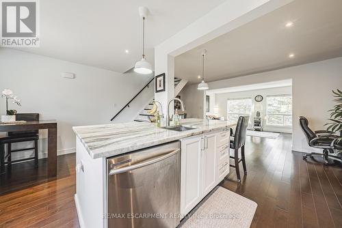 26 - 1155 Paramount Drive, Hamilton, ON - Indoor Photo Showing Kitchen