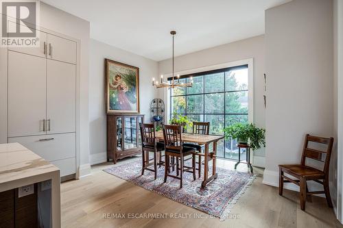 11 Church Street, Hamilton, ON - Indoor Photo Showing Dining Room