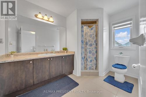 22 Middleton Street, Southgate, ON - Indoor Photo Showing Bathroom