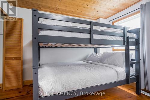 159 Settlers Way, Blue Mountains, ON - Indoor Photo Showing Bedroom