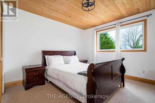 159 Settlers Way, Blue Mountains, ON - Indoor Photo Showing Bedroom