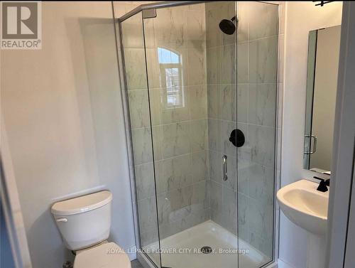 62 Royal Crescent, Southwold, ON - Indoor Photo Showing Bathroom