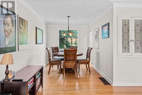 375 Clarendon Drive, Hamilton, ON - Indoor Photo Showing Dining Room