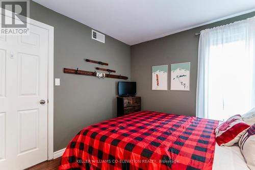 27 Turner Drive, Huntsville, ON - Indoor Photo Showing Bedroom