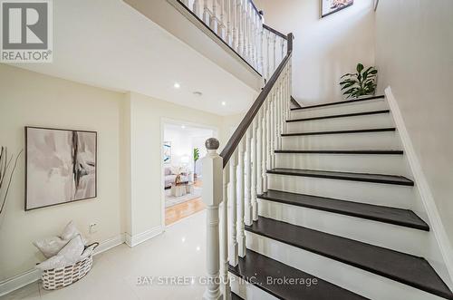 15 Inverhuron Trail, Oakville, ON - Indoor Photo Showing Other Room