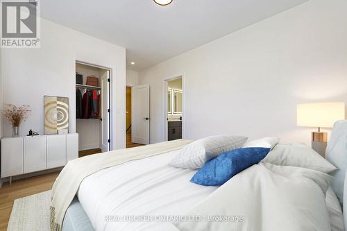 5538 Eaton Avenue, Burlington, ON - Indoor Photo Showing Bedroom