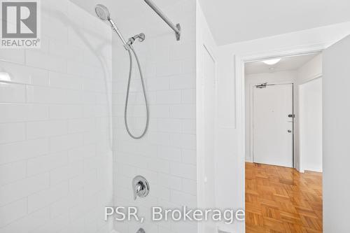 18 - 69 Old Mill Terrace, Toronto, ON - Indoor Photo Showing Bathroom