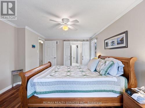 15 Garden Avenue, Brampton, ON - Indoor Photo Showing Bedroom