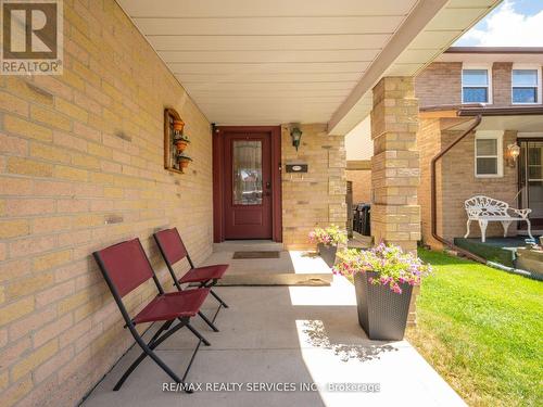 15 Garden Avenue, Brampton, ON - Outdoor