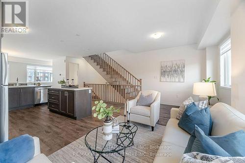 66 Kaitting Trail N, Oakville, ON - Indoor Photo Showing Living Room