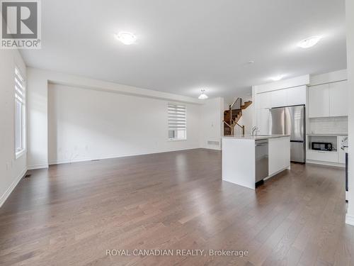 476 Bergamot Avenue, Milton, ON - Indoor Photo Showing Kitchen