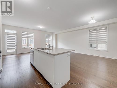 476 Bergamot Avenue, Milton, ON - Indoor Photo Showing Kitchen With Double Sink