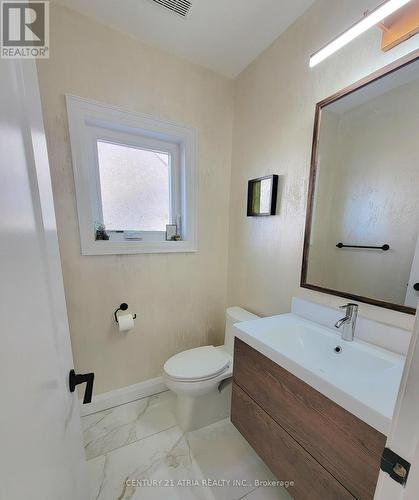 53 Salt Creek Avenue, Richmond Hill, ON - Indoor Photo Showing Bathroom