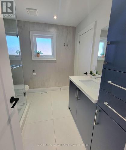 53 Salt Creek Avenue, Richmond Hill, ON - Indoor Photo Showing Bathroom