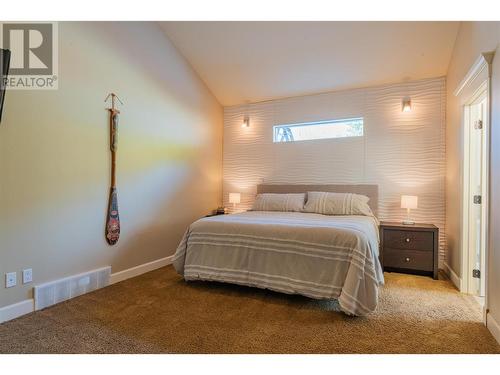 539 Blake Court, Warfield, BC - Indoor Photo Showing Bedroom