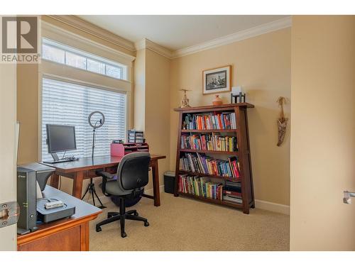 539 Blake Court, Warfield, BC - Indoor Photo Showing Office