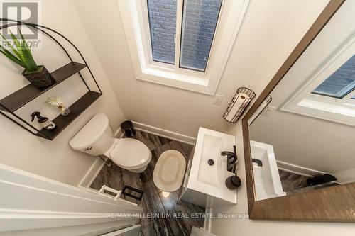 24 Jessica Drive, Barrie, ON - Indoor