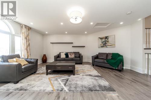 24 Jessica Drive, Barrie, ON - Indoor Photo Showing Living Room