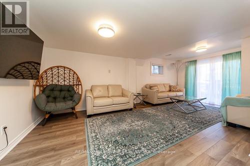 24 Jessica Drive, Barrie, ON - Indoor Photo Showing Living Room