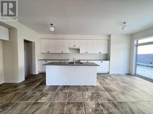 8 Zaba Road, Barrie, ON - Indoor Photo Showing Kitchen