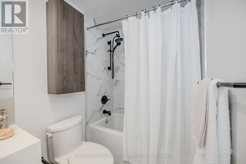 910 - 108 Peter Street, Toronto, ON - Indoor Photo Showing Bathroom