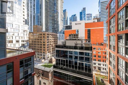 910 - 108 Peter Street, Toronto, ON - Outdoor With Facade