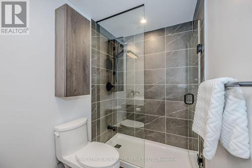 910 - 108 Peter Street, Toronto, ON - Indoor Photo Showing Bathroom