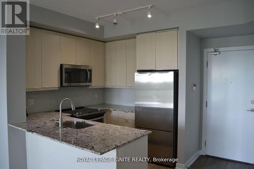 307 - 4633 Glen Erin Drive, Mississauga, ON - Indoor Photo Showing Kitchen With Double Sink