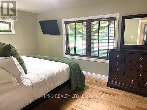 27 Amanda Street, Orangeville, ON - Indoor Photo Showing Bedroom