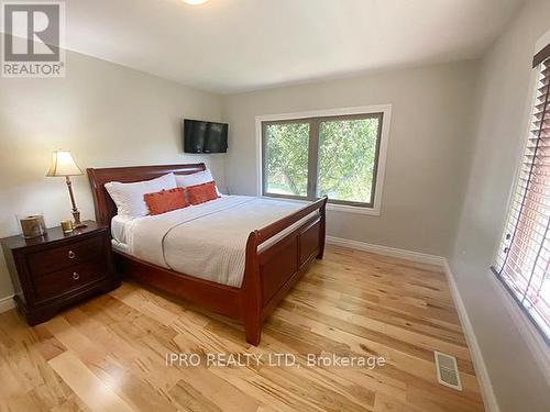 27 Amanda Street, Orangeville, ON - Indoor Photo Showing Bedroom