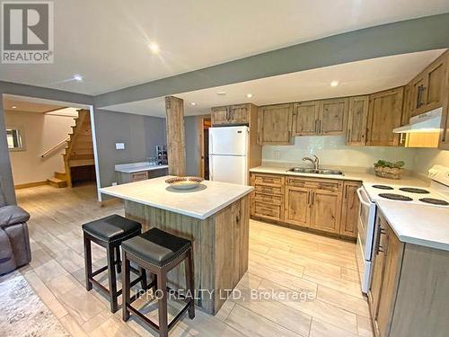 27 Amanda Street, Orangeville, ON - Indoor Photo Showing Kitchen With Double Sink