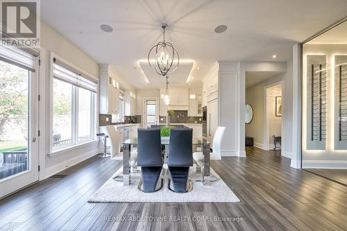 390 Sandhurst Drive, Oakville, ON - Indoor Photo Showing Dining Room