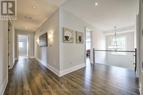 390 Sandhurst Drive, Oakville, ON - Indoor Photo Showing Bedroom