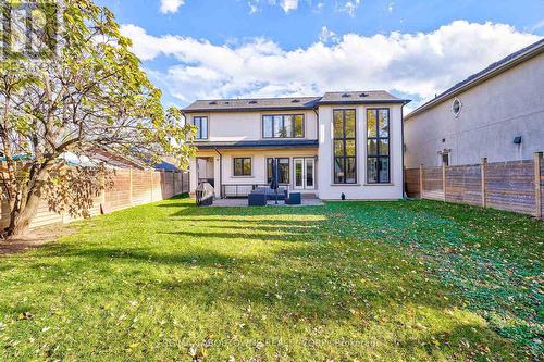 390 Sandhurst Drive, Oakville, ON - Outdoor