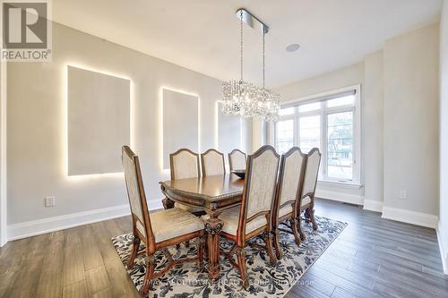 390 Sandhurst Drive, Oakville, ON - Indoor Photo Showing Dining Room