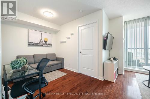 1609 - 235 Sherway Gardens Road, Toronto, ON - Indoor Photo Showing Living Room