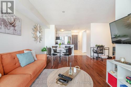 1609 - 235 Sherway Gardens Road, Toronto, ON - Indoor Photo Showing Living Room