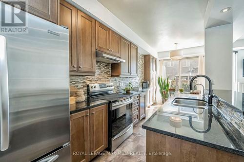 45 Losino Street, Caledon, ON - Indoor Photo Showing Kitchen With Double Sink With Upgraded Kitchen