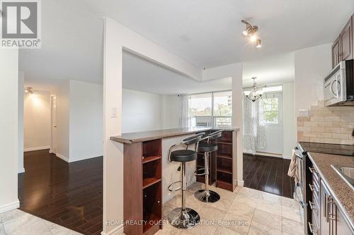 403 - 3120 Kirwin Avenue, Mississauga, ON - Indoor Photo Showing Kitchen