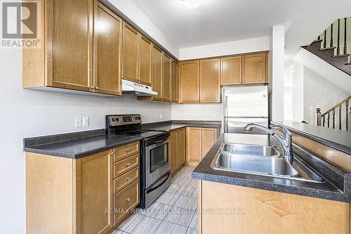 11 Sky Harbour Drive, Brampton, ON - Indoor Photo Showing Kitchen With Double Sink