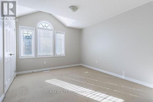 11 Sky Harbour Drive, Brampton, ON - Indoor Photo Showing Other Room